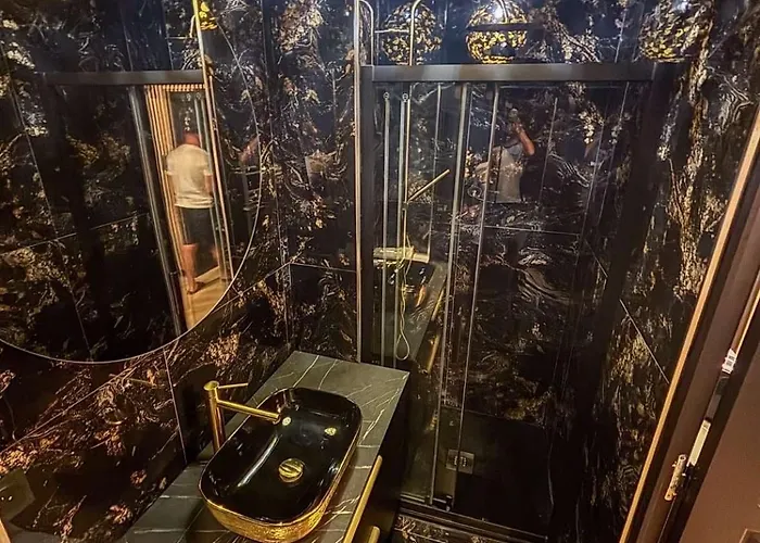 Centre Avec Cinéma Laval (Mayenne)