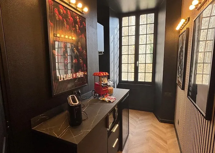 Centre Avec Cinéma Appartamento