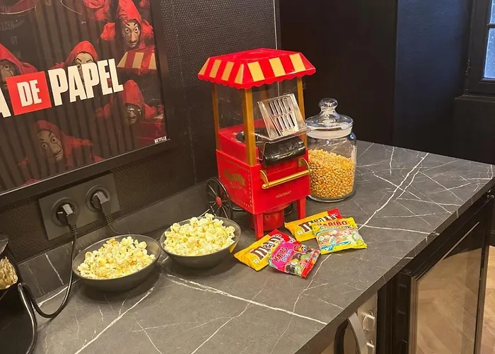 Centre Avec Cinéma Laval (Mayenne)